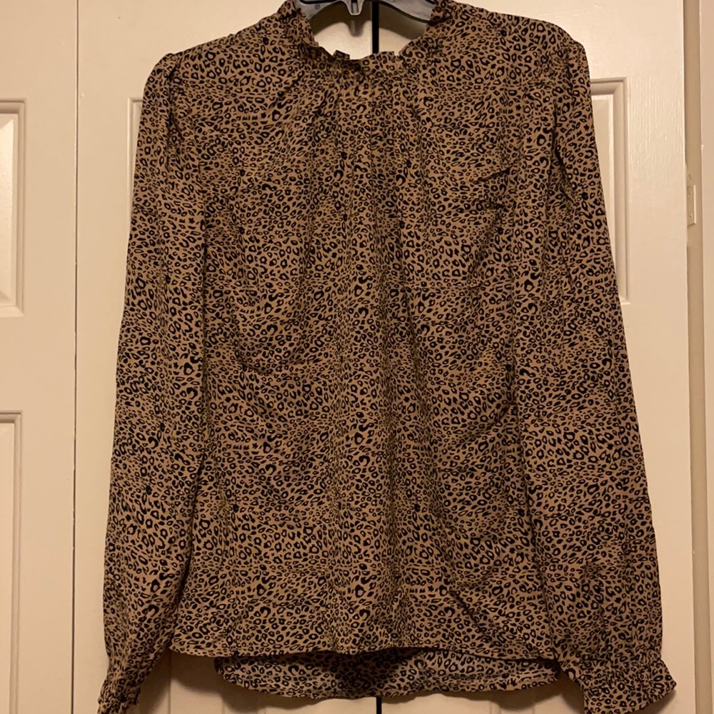 Leopard print top
